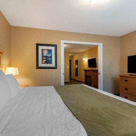 Best Western Sicamous Inn Экстерьер фото